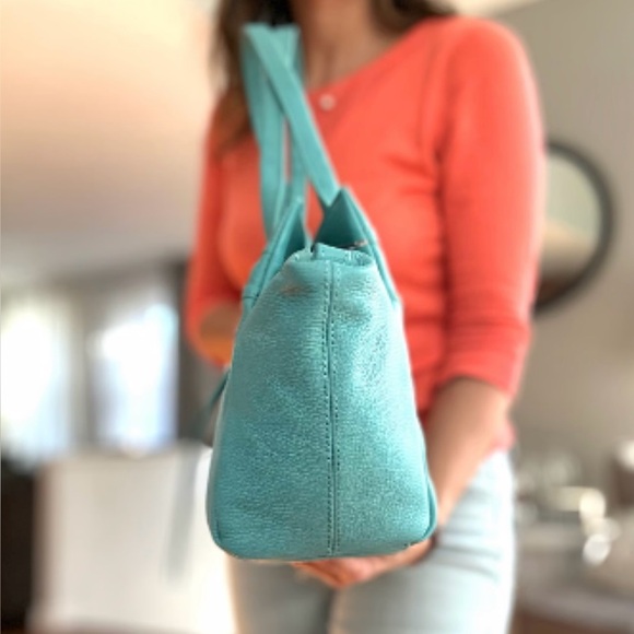 Botkier NWT Beautiful Aqua Teal 2 Shoulder Handle Leather Bag Purse (P100) - Picture 4 of 10